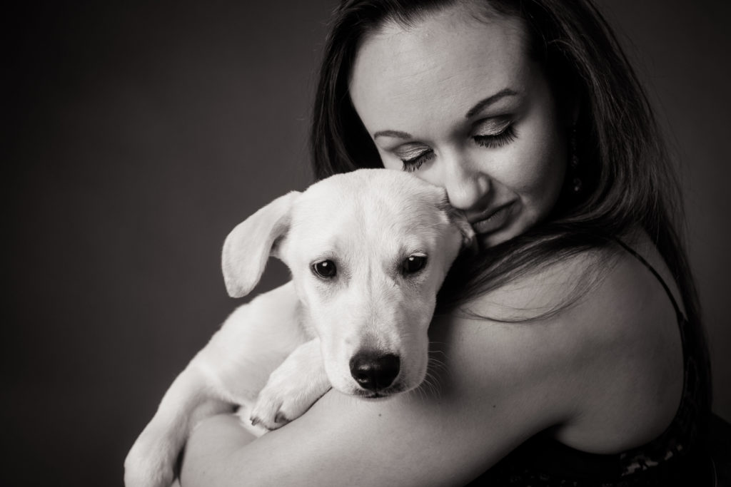 Puppy Owner Hug Atlanta Dog Photographer 8749 BW